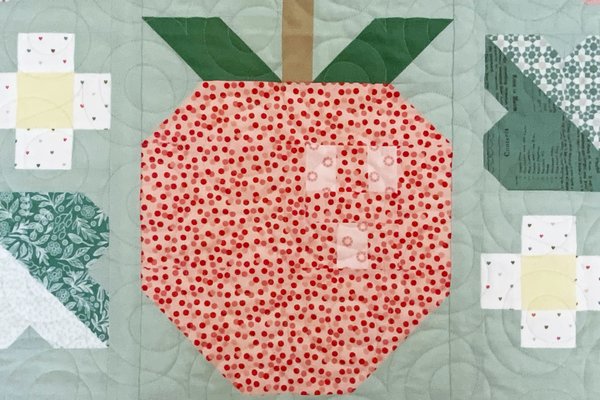 Pineberry Quilt