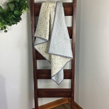 Baby Quilt, Lightweight Reversible Cotton Quilt, Perfect for Stroller, Blanket with Moon and Stars, 34 X 42